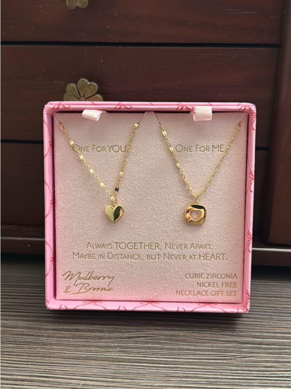 Gold Heart Pendant Necklace Set - Pink Gift Box